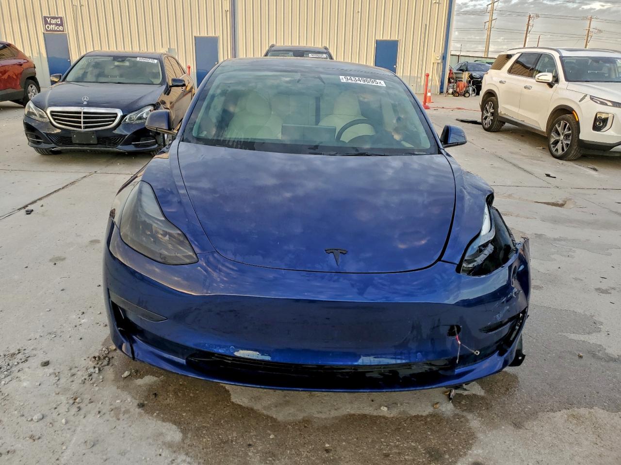 Tesla Model 3 Image 7
