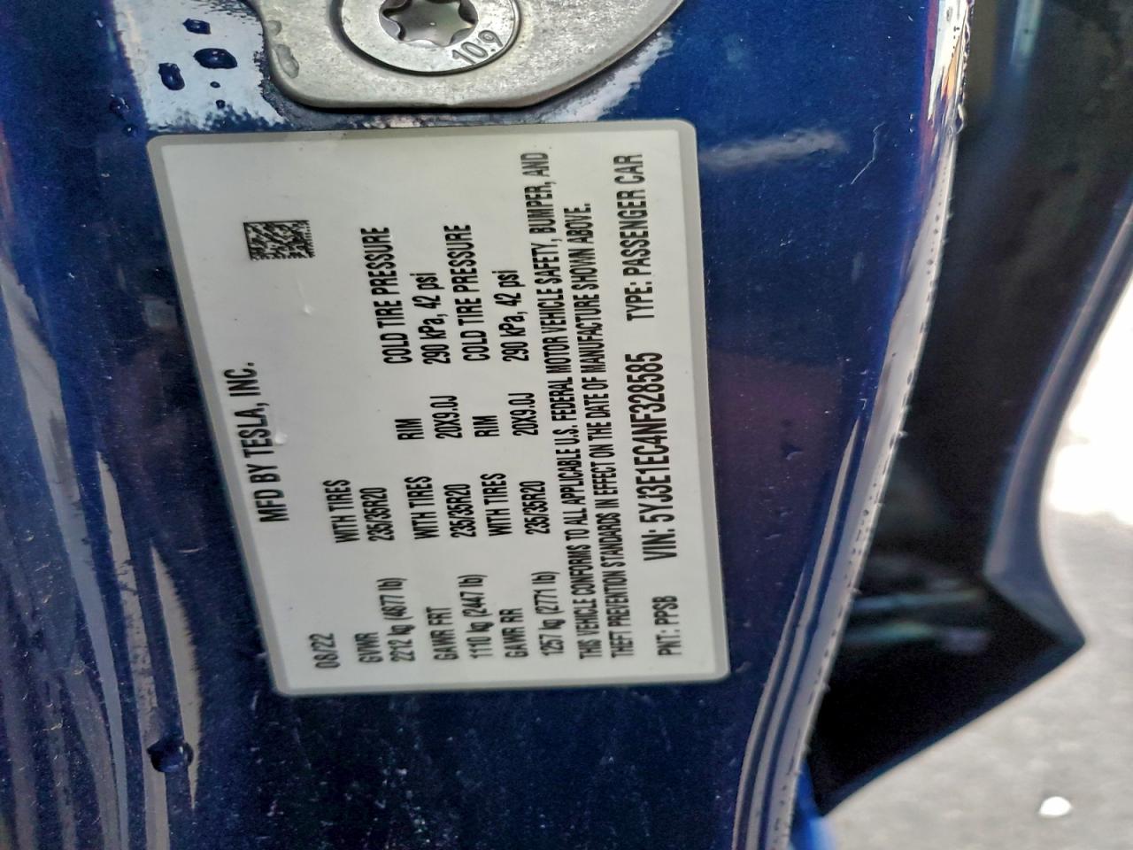 Tesla Model 3 Image 12