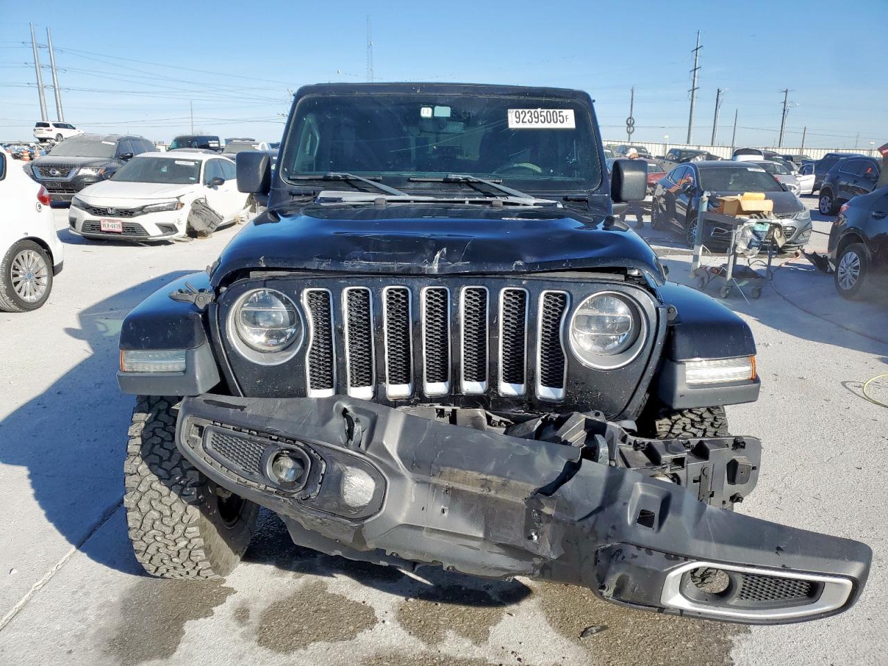 Jeep Wrangler Sahara Image 6