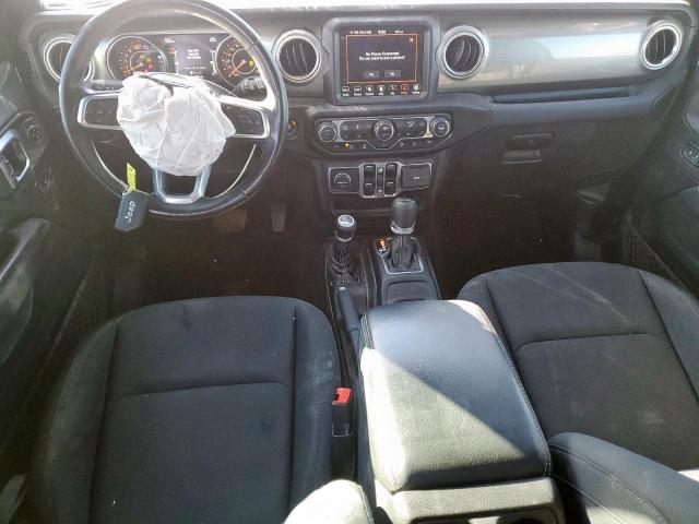 Jeep Wrangler Sahara Image 13