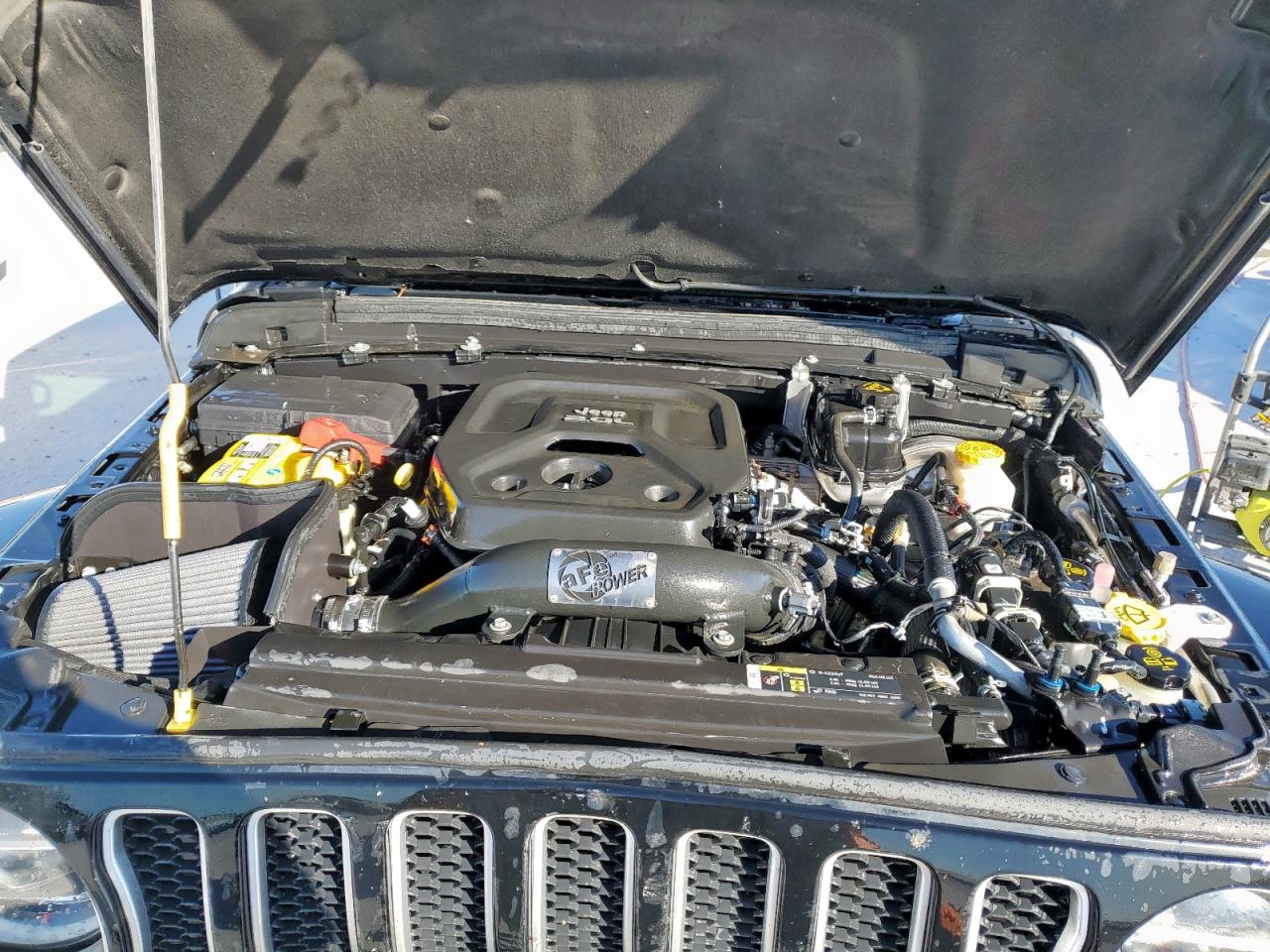 Jeep Wrangler Sahara Image 4