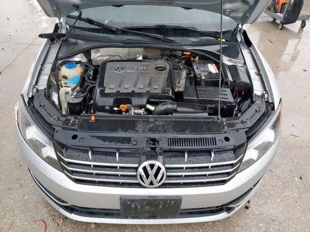 Volkswagen Passat Sel Image 10