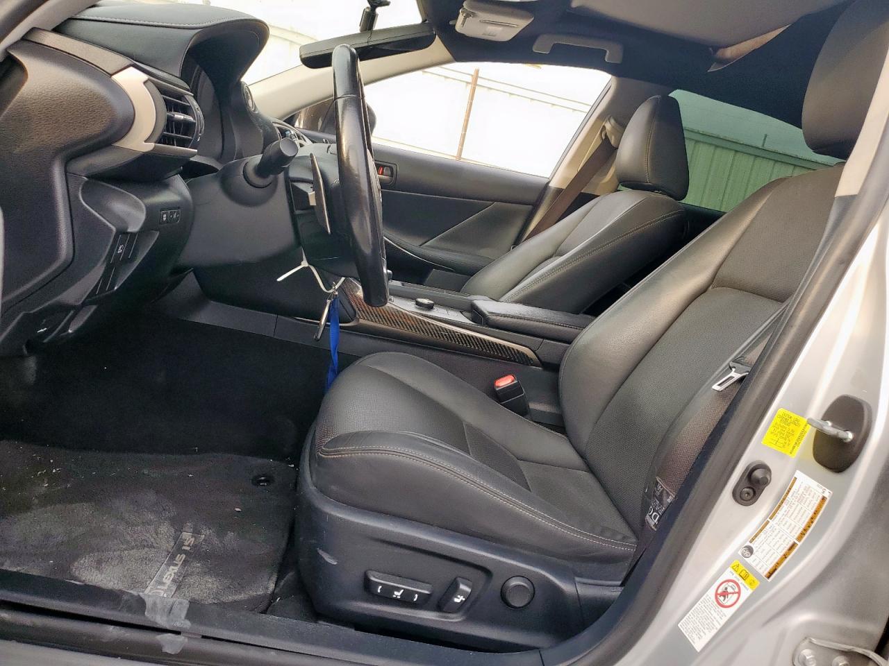 Lexus Is 200t Image 7