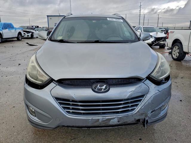 Hyundai TUCSON Limited Image 2