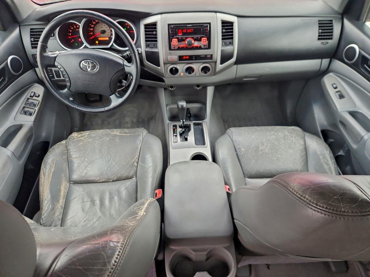 Toyota Tacoma Double Cab Prerunner Image 12