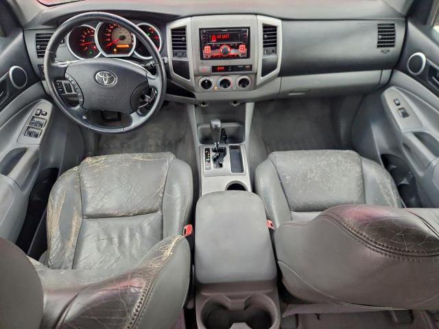 Toyota Tacoma Double Cab Prerunner Image 12