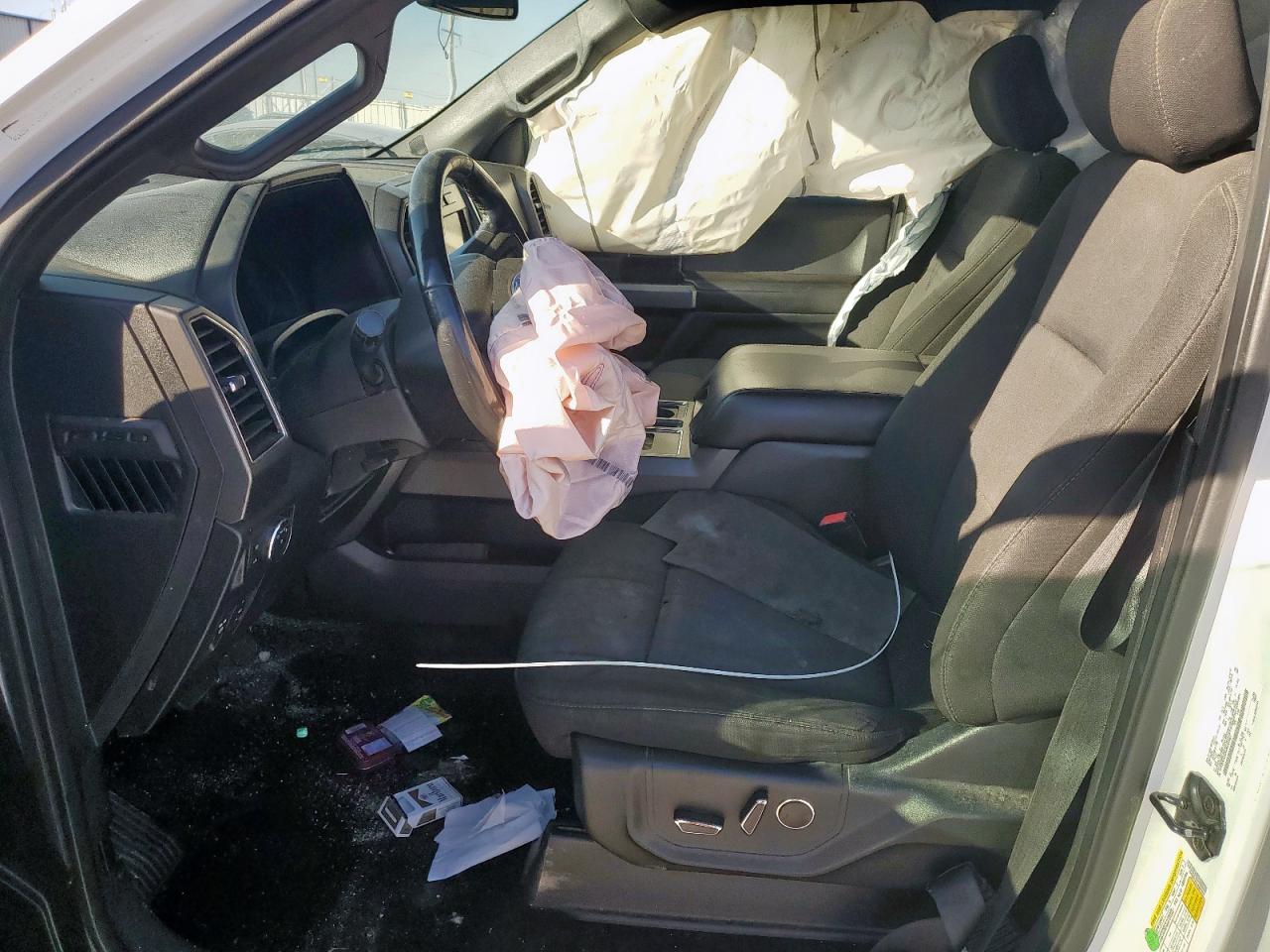 Ford F-150 Supercrew Image 9