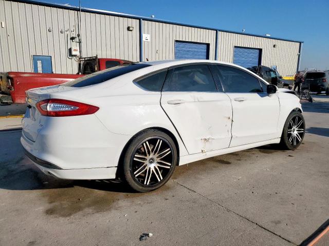 Ford Fusion Se Image 6