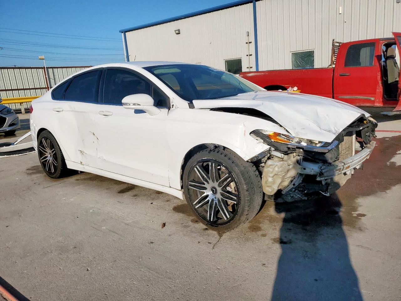 Ford Fusion Se Image 2