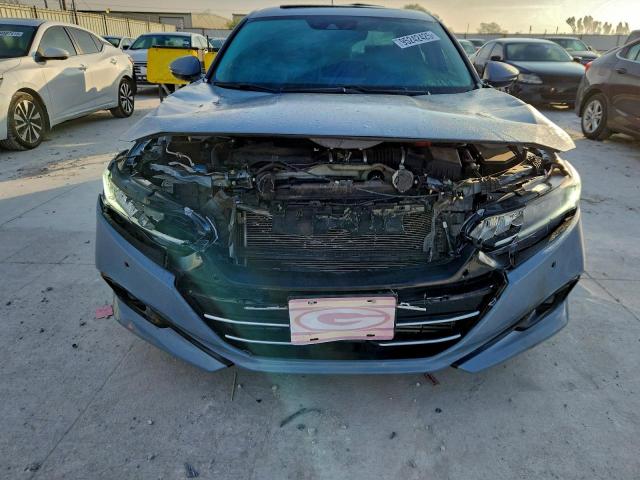 Honda Accord Touring Image 4