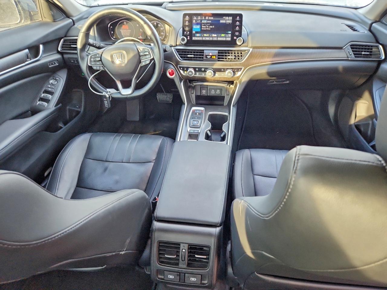 Honda Accord Touring Image 5