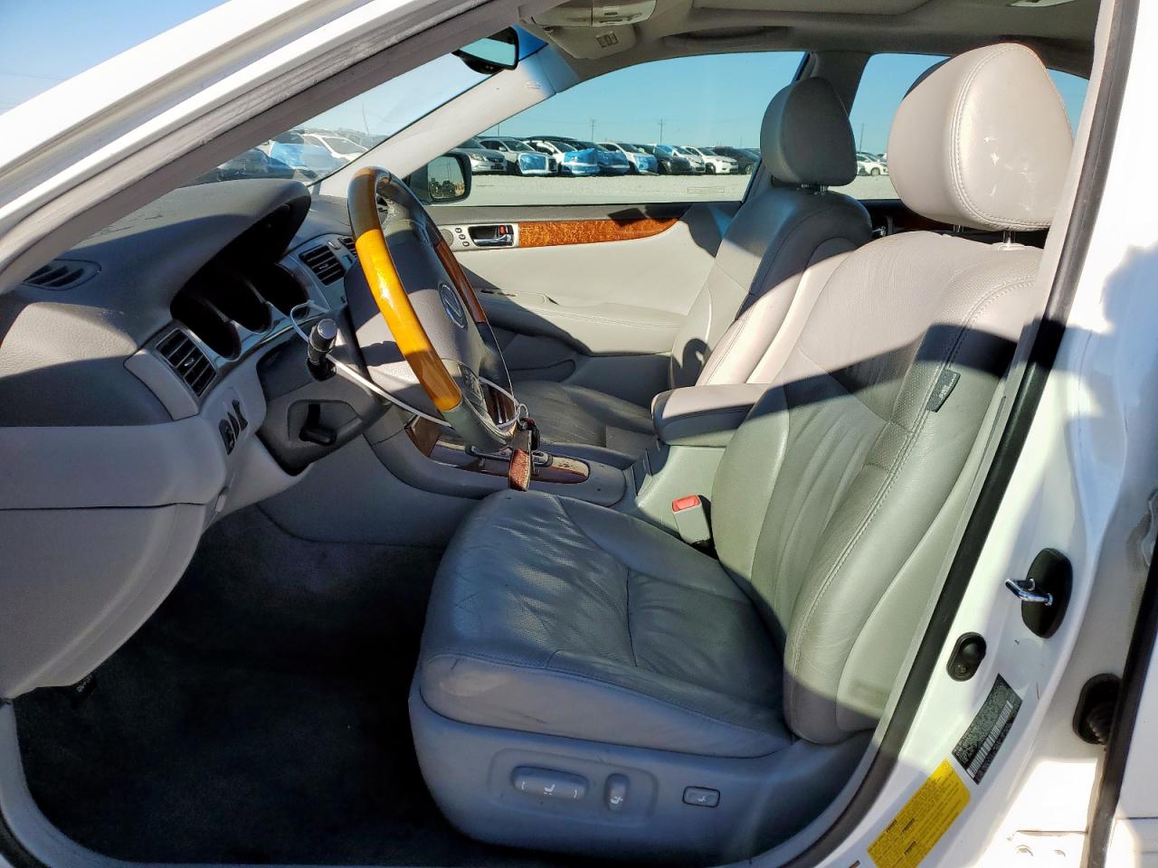 Lexus Es 330 Image 12