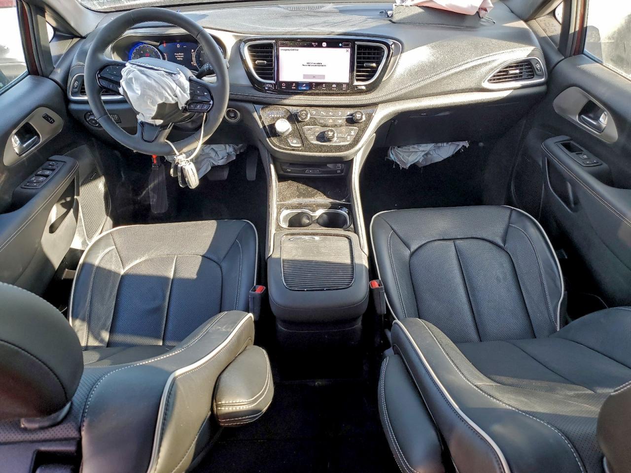 Chrysler Pacifica Limited Image 12