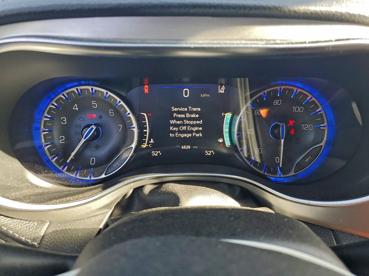 Chrysler Pacifica Limited Image 6