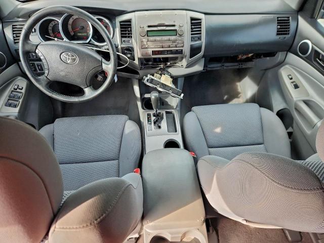 Toyota Tacoma Double Cab Image 7