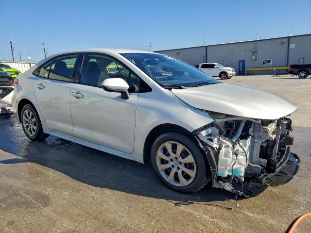 Toyota Corolla Le Image 8