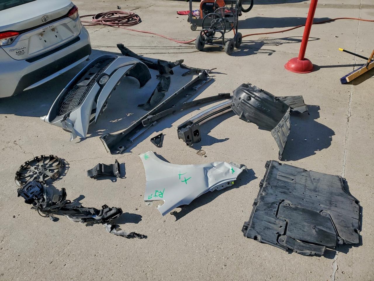 Toyota Corolla Le Image 13