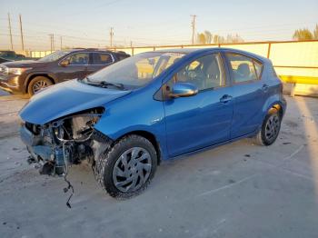  Salvage Toyota Prius