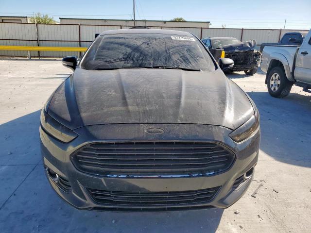 Ford Fusion Titanium Image 12