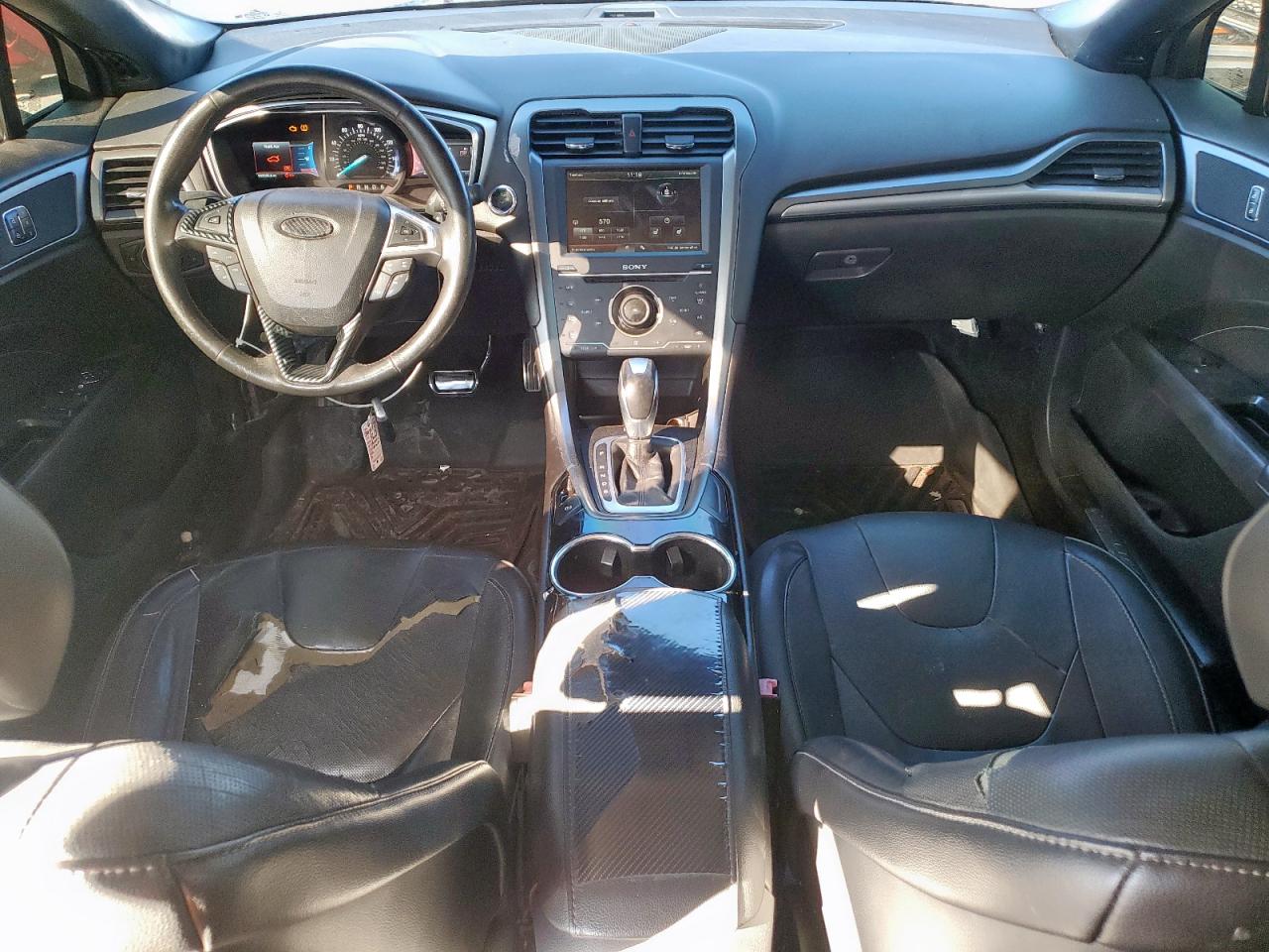 Ford Fusion Titanium Image 5