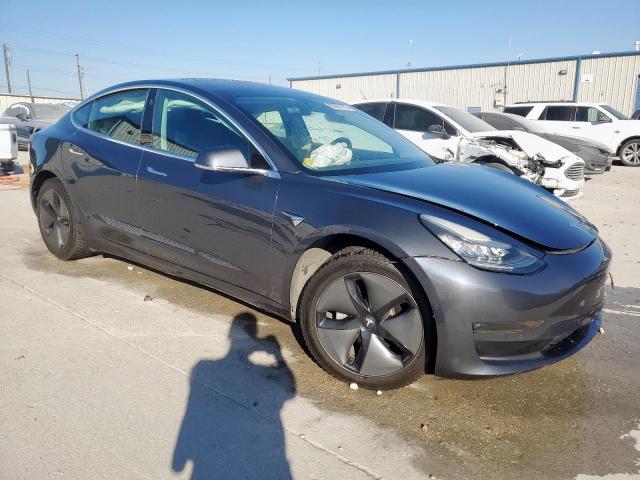 Tesla Model 3 Image 4