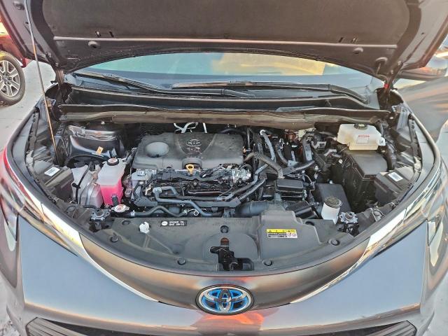 Toyota Sienna Xle Image 13