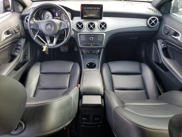 Mercedes-Benz GLA 250 Image 10