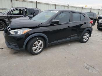  Salvage Nissan Kicks