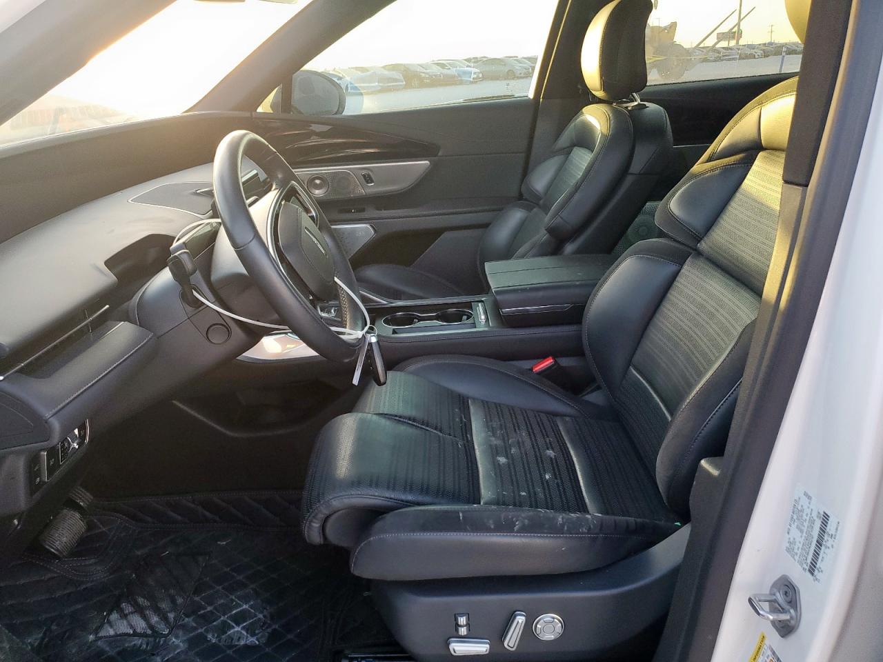 Lincoln Nautilus Reserve Image 5