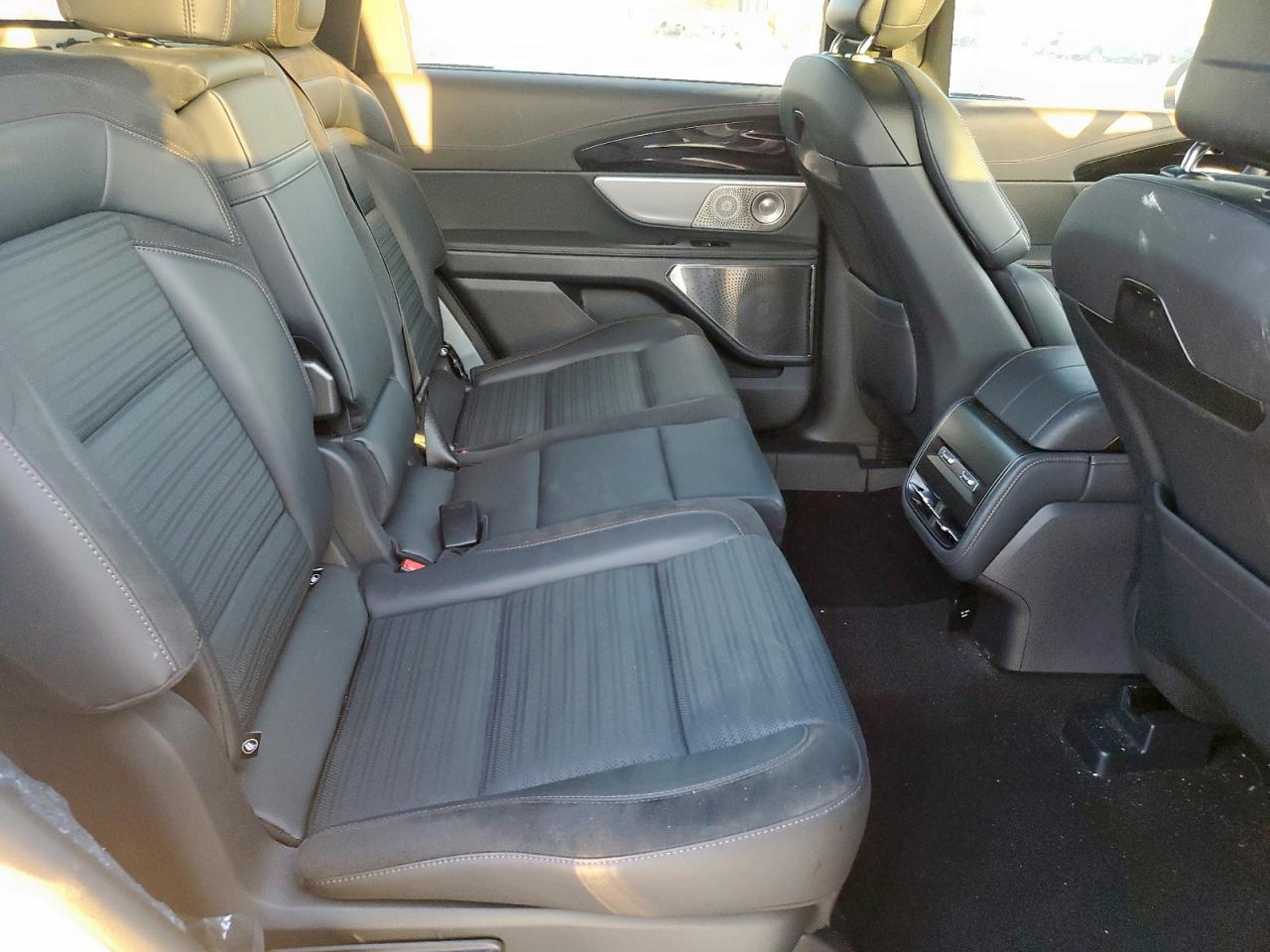 Lincoln Nautilus Reserve Image 7