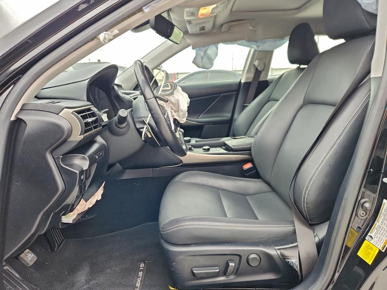 Lexus Is 300 Image 12