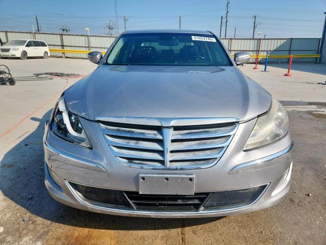 Hyundai Genesis 5.0l Image 11