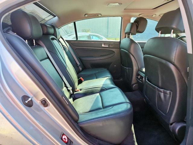 Hyundai Genesis 5.0l Image 7