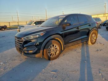  Salvage Hyundai TUCSON