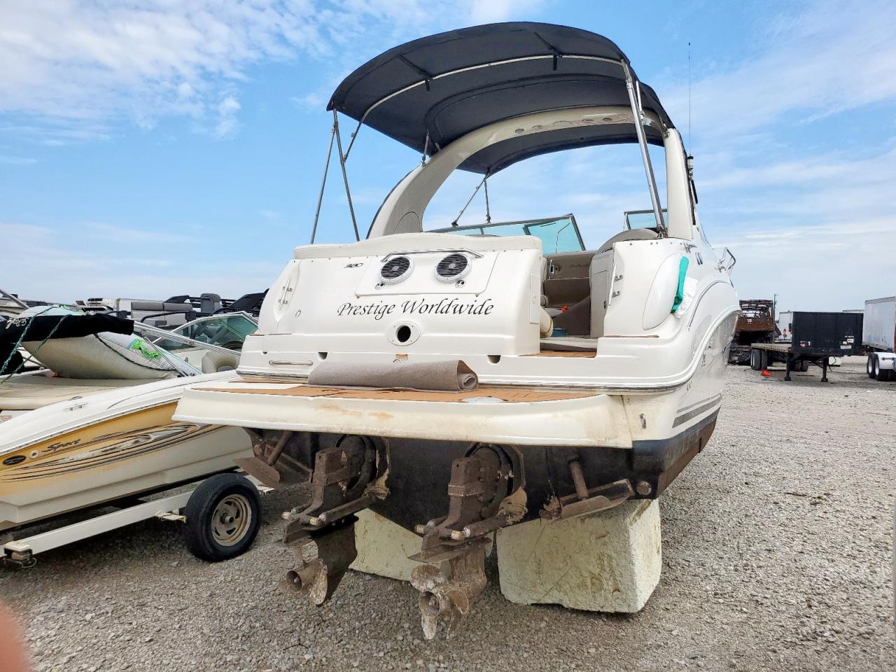 Sea Ray Sundancer Image 4