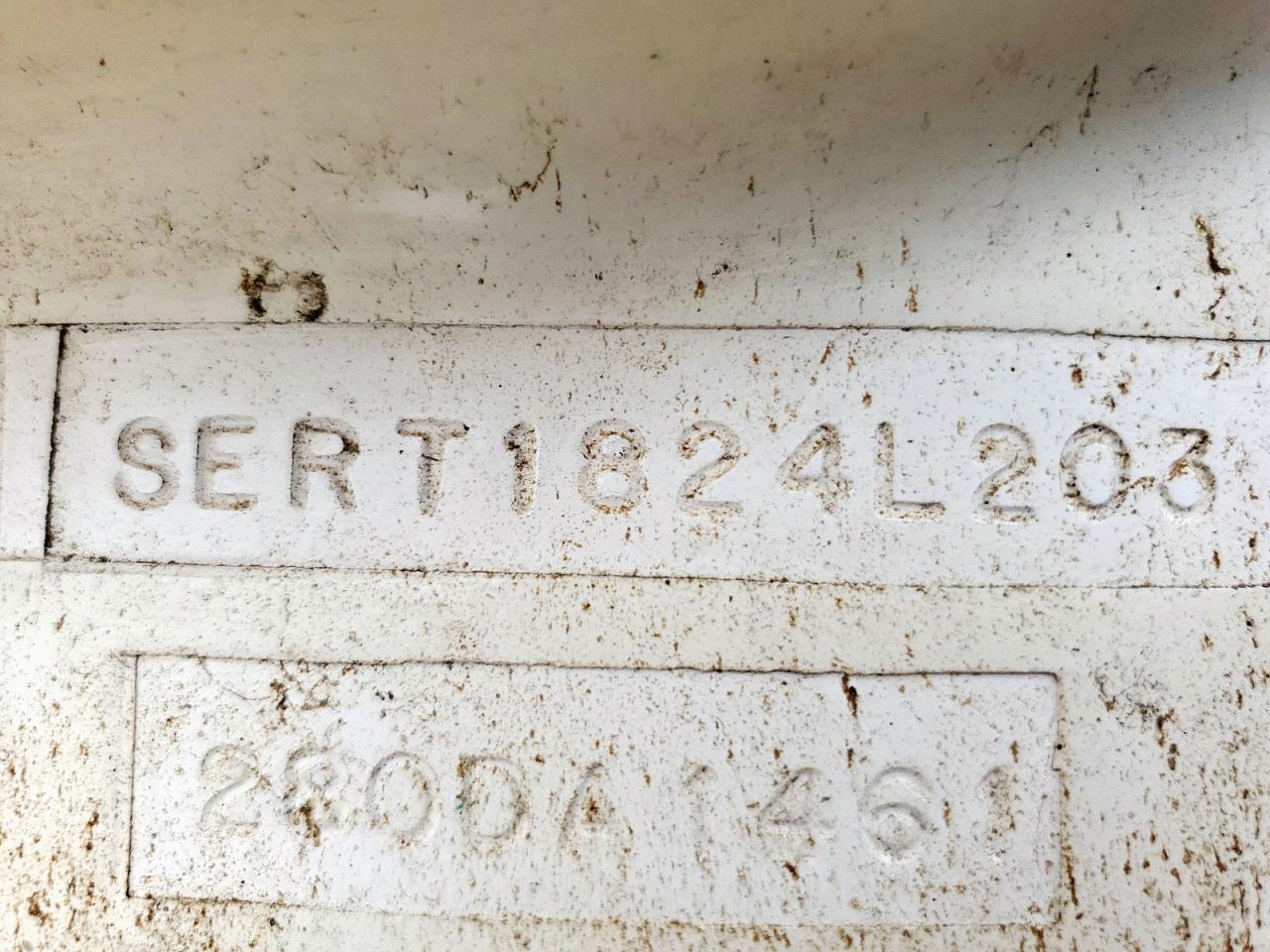 Sea Ray Sundancer Image 10