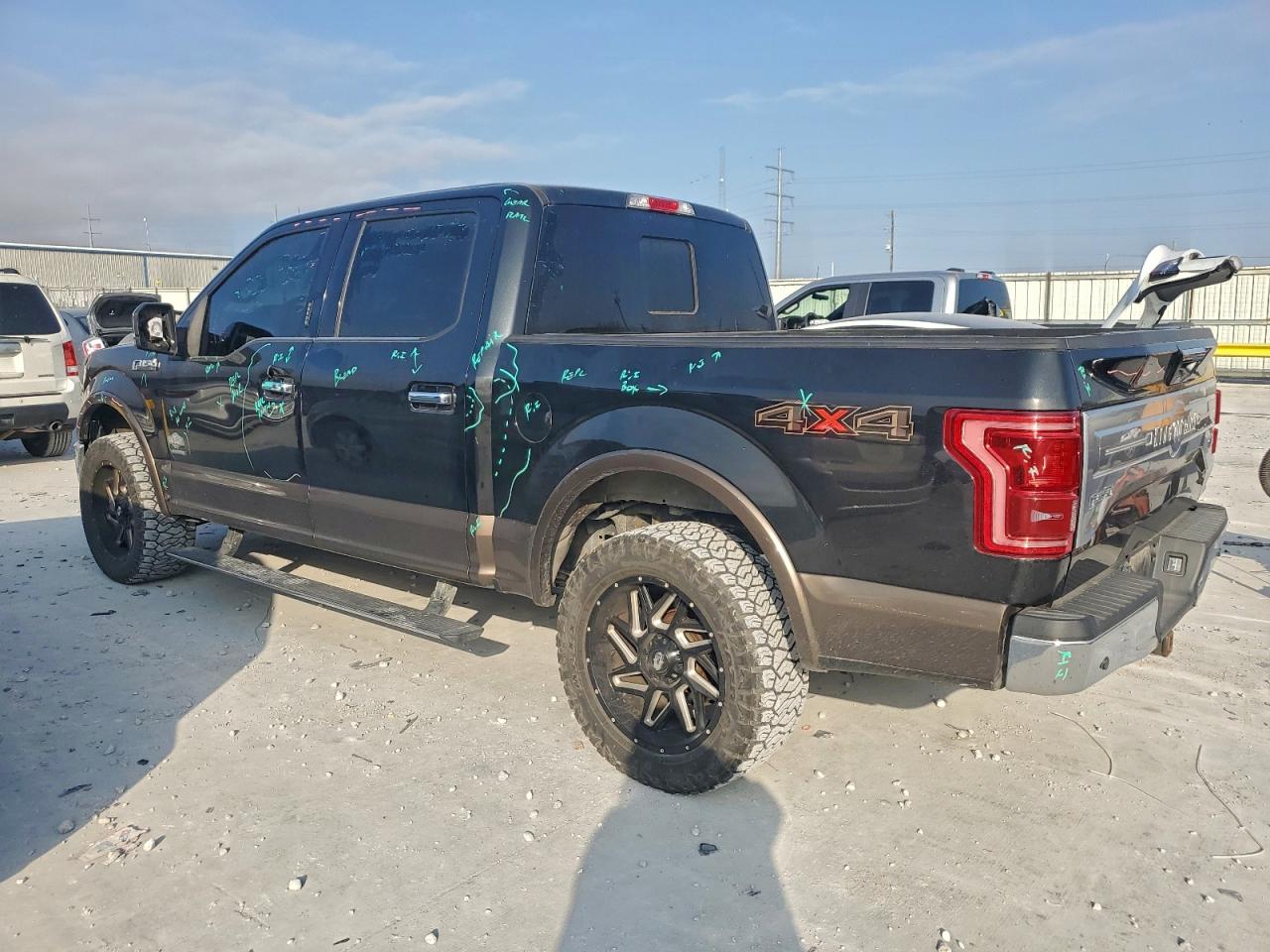 Ford F-150 Supercrew Image 10