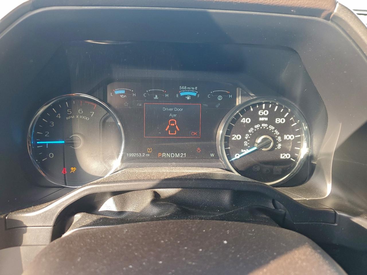 Ford F-150 Supercrew Image 12