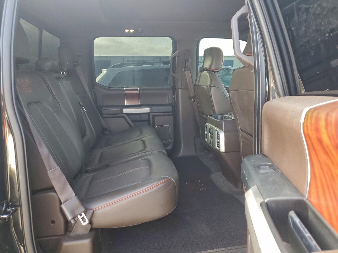 Ford F-150 Supercrew Image 11