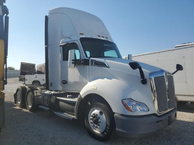  Salvage Kenworth T680