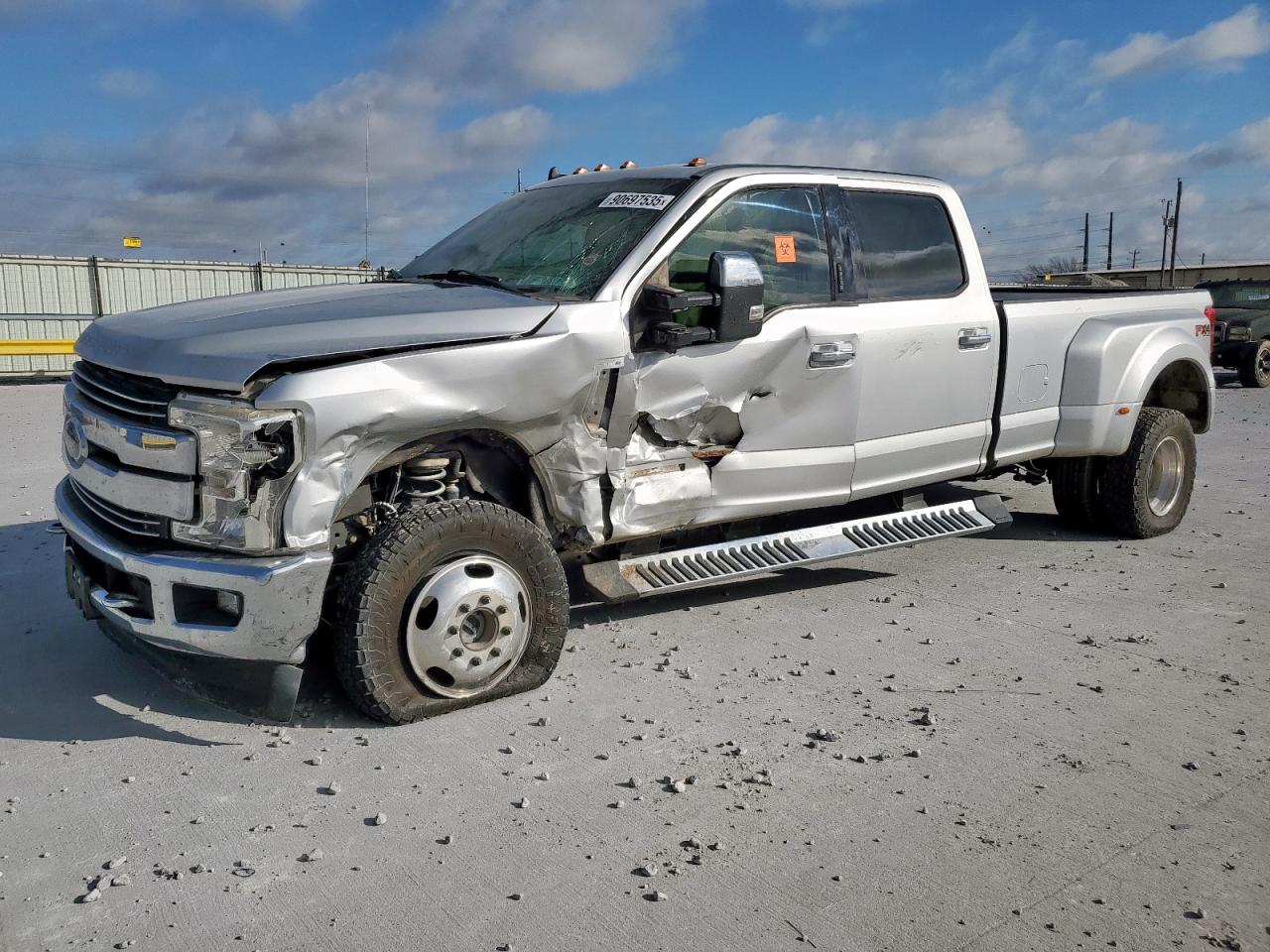 Ford F-350 Super Duty Image 1