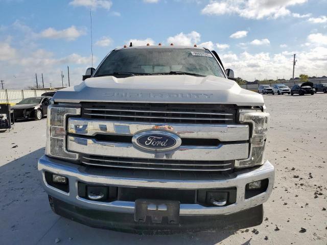 Ford F-350 Super Duty Image 9