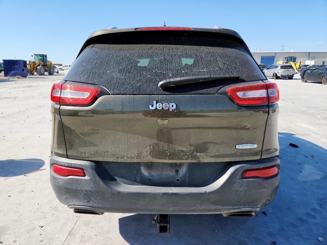 Jeep Grand Cherokee Latitude Image 9