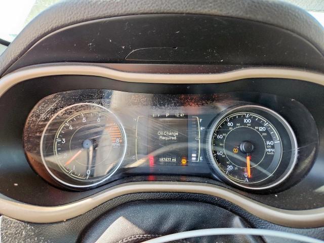 Jeep Grand Cherokee Latitude Image 12