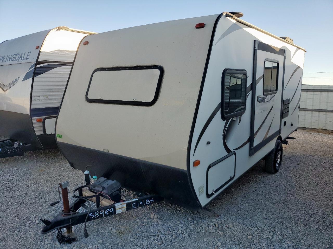 Winnebago Escape Image 3