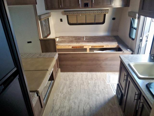 Winnebago Escape Image 5