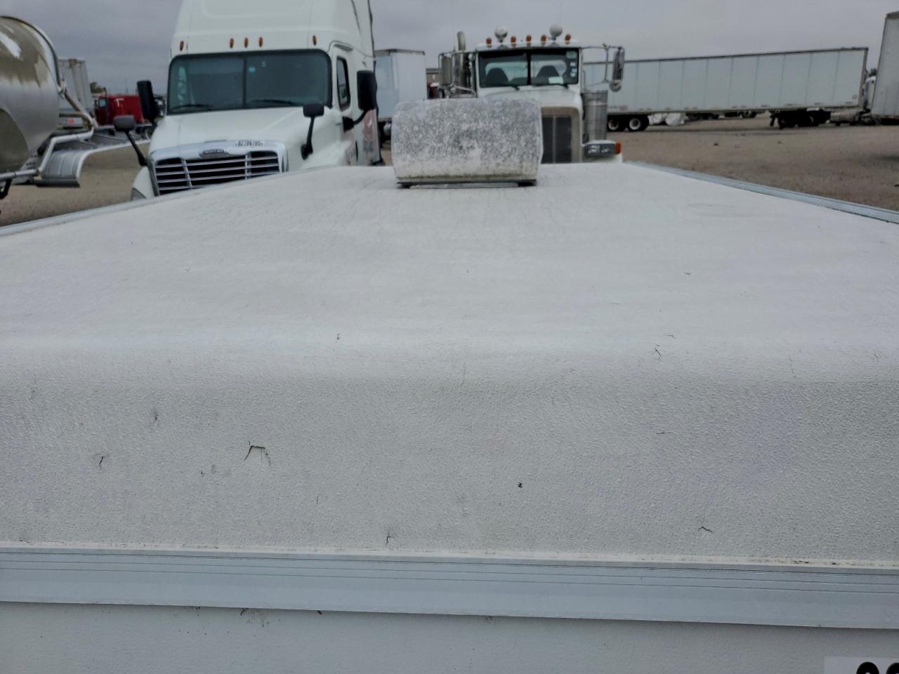 Fleetwod Trailer Image 5