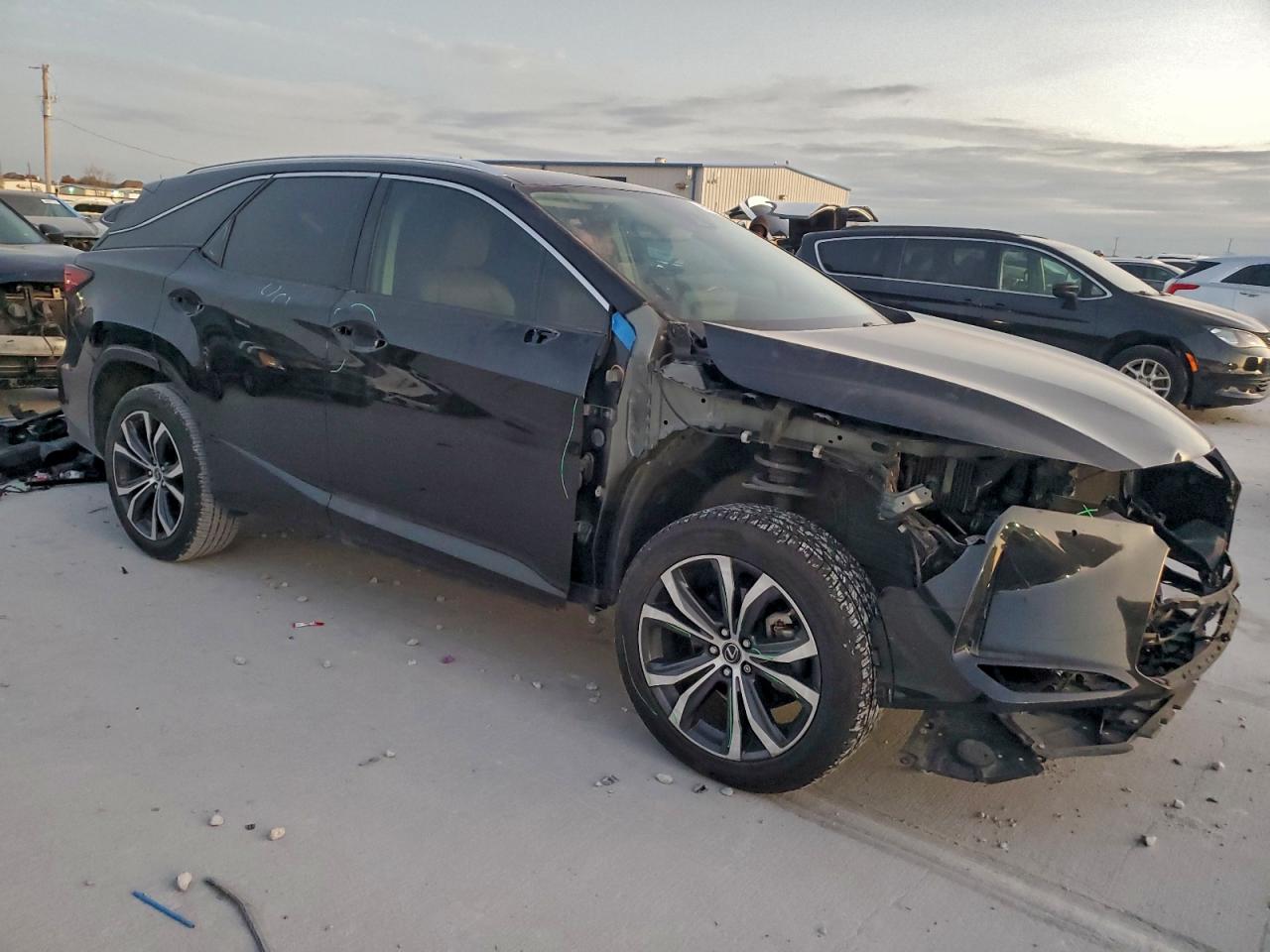 Lexus RX 350 L Image 2