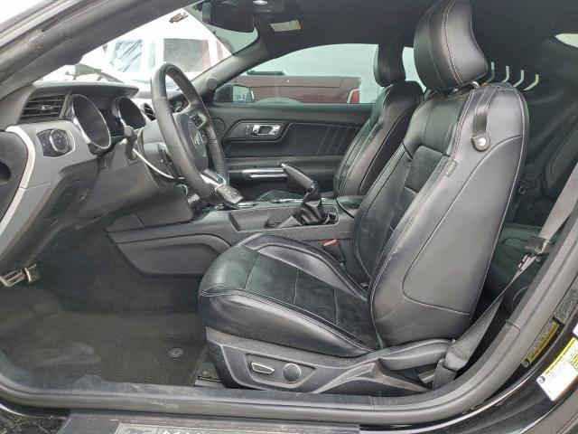 Ford Mustang Image 9