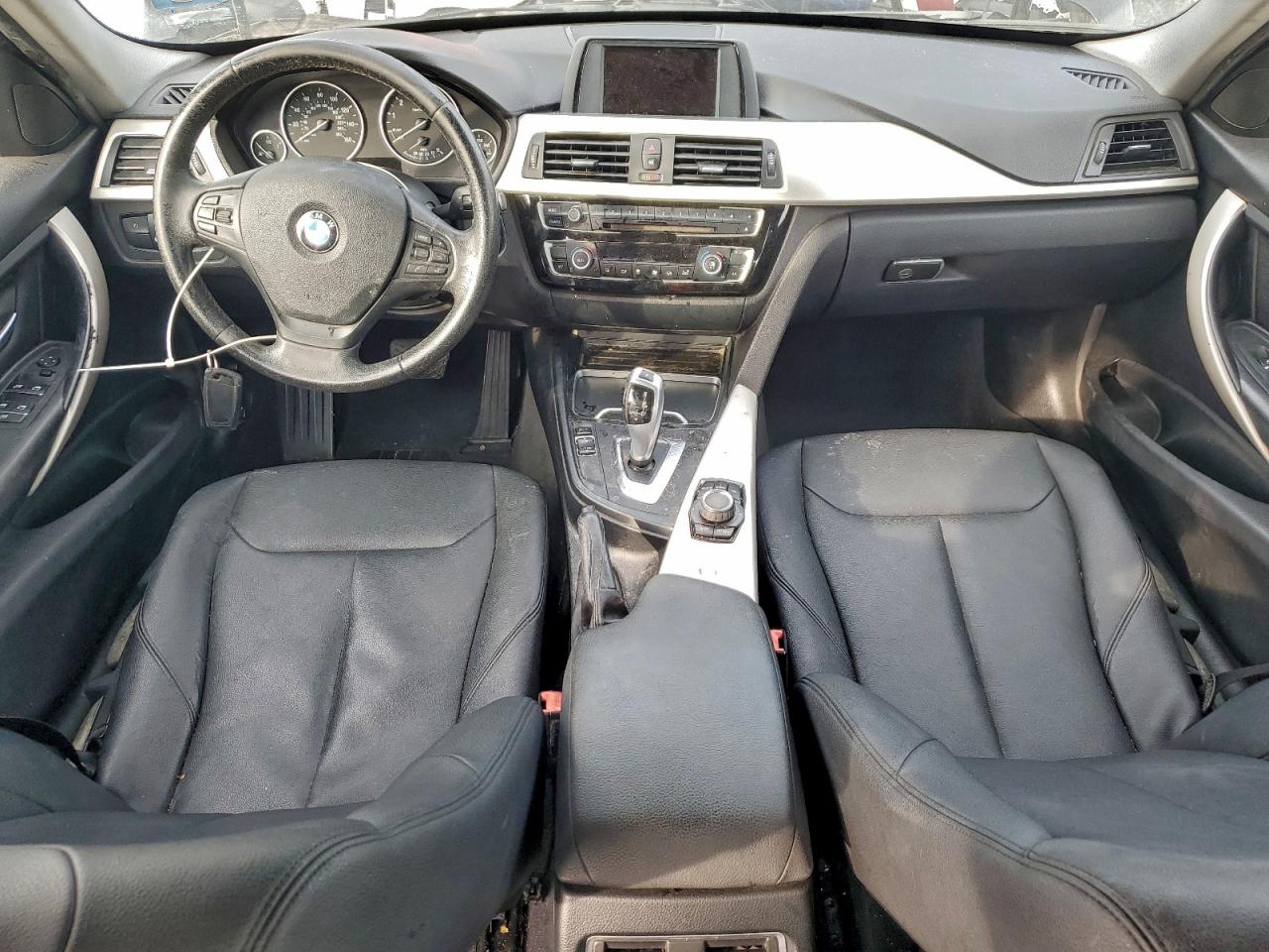 BMW 3 Series I Image 11